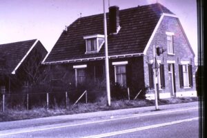 Aannemersbedrijf Fa.Oonk aan de Holterweg op de Snippeling