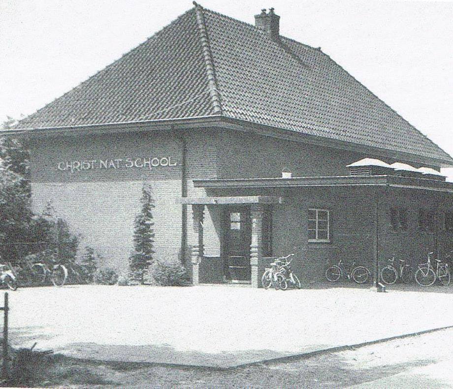Christelijke Nationale School aan de Colmschaterstraatweg.