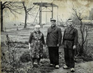 Fam. Schepers brugwachters van de Rietmansbrug