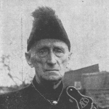 Willem Kroeze was aanspreker-voorloper bij de Begrafenisvereniging Colmschate en Omstreken