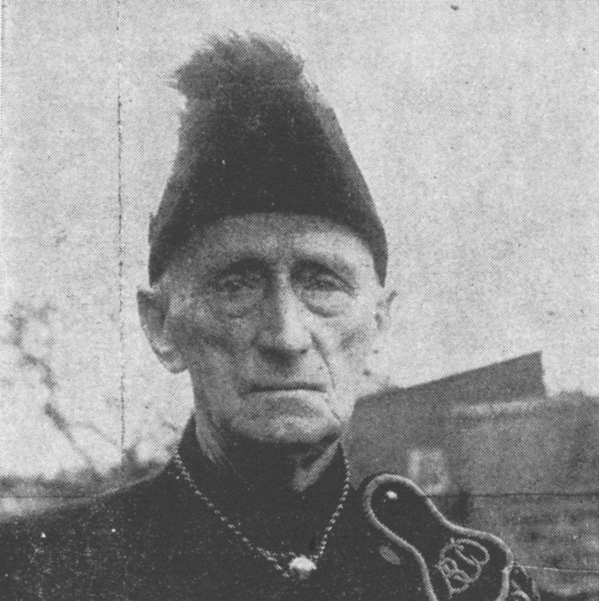 Begrafenisvereniging Colmschate Willem Kroeze was aanspreker-voorloper bij de Begrafenisvereniging Colmschate en Omstreken