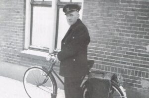 Oud postbode Hendrik Starink, collega van Jan Alberts
