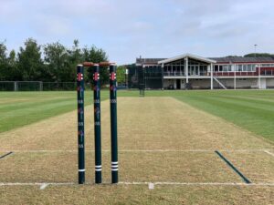 De wickets op het terrein van de Sallandse Cricket Club
