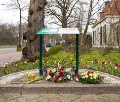 Gedenkbord Bevrijding Colmschate Gedenkbord Colmschate bevrijd bij de Ichtus kerk