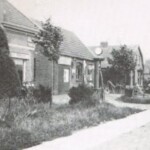 Aan de Holterweg de winkel en smederij van Brinkman Aan de Holterweg de winkel en smederij van Brinkman