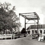 De Croddenbrug over het Overijssels kanaal kort na het plaatsen van de nieuwe brug (1964). Op de achtergrond cafe-restaurant Hagen De Croddenbrug over het Overijssels kanaal kort na het plaatsen van de nieuwe brug (1964). Op de achtergrond cafe-restaurant Hagen