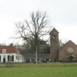 De nieuwe kerk en pastorie Holterweg Colmschate