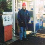 Harm-Jan Wolters van 1994 tot en met 2002 pompbediende bij Tankstation H. Koning aan de Colmschaterstraatweg