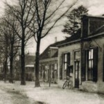 Cafe Cellarius Links Pastorie-Café Cellarius en oude huizen van Cellarius met o.a. Postkantoor