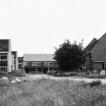 Nieuwbouw 't Oostrik rechts de boerderij Oostrik van de fam.Jeurnink Nieuwbouw 't Oostrik rechts de boerderij Oostrik van de fam.Jeurnink