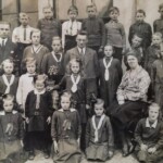 Groepsfoto van kinderen uit Oxe 3 5 1932 groepsfoto van kinderen uit oxe 3 5 1932