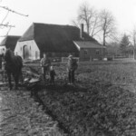 Erve Vrijlink of Vrielink Op de foto links Anton Muilerman en rechts vader Hendrik Muilerman