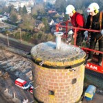 Gedeeltelijke sloop van de pijp van oude melkfabriek Colmschate Gedeeltelijke sloop van de pijp van oude melkfabriek Colmschate
