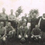 Het voetbalelftal van de zuivelfabriek IJsseldal te Colmschate,met o.a. Smale Krukkeland Pots (directeur) - Boode Kerkdijk Muilerman