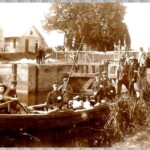 Rode Kruisoefening tijdens mobilisatie WO-1 bij de sluis Overijssels Kanaal Snippeling Rode Kruisoefening tijdens mobilisatie WO-1 bij de sluis Overijssels Kanaal Snippeling