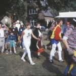 op weg naar gekostumeerd voetbal tijdens de kermis colmschate op weg naar gekostumeerd voetbal tijdens de kermis colmschate