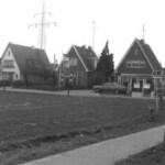 Links witte huis Schildersbedrijfs Wolters Colmschaterstraat 38