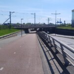 Huidige situatie passage spoor Holterweg gezien vanuit Deventer Huidige situatie passage spoor Holterweg gezien vanuit Deventer