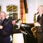 Muzikale begeleiding van Wim Smale en Chris Bolink tijdens de Seniorensoos van 23-01-2000 Muzikale begeleiding van Wim Smale en Chris Bolink tijdens de Seniorensoos van 23-01-2000