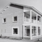 Voor-zijaanzicht van het Groen Kruisgebouw aan de Veldpaperweg 31-10-1962 Voor-zijaanzicht van het Groen Kruisgebouw aan de Veldpaperweg 31-10-1962