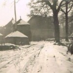 Boerderij 't Geveltje, Aarninksweg 2 winter 1954, bij boer Nijkamp op de Bannink
